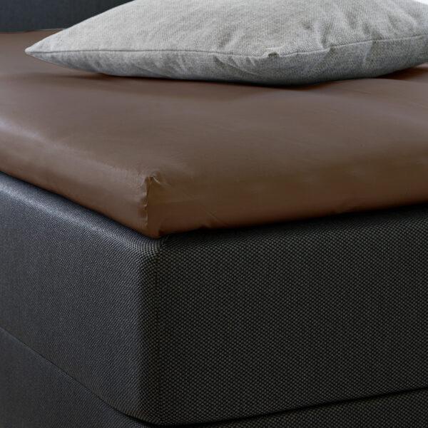 Unikka Kuvertlagen 200x200x5 7 Mokka Satin Fra Unikka By Drømmeland